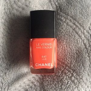 CHANEL Makeup - CHANEL Le Vernis CHANEL Makeup - CHANEL Le Vernis